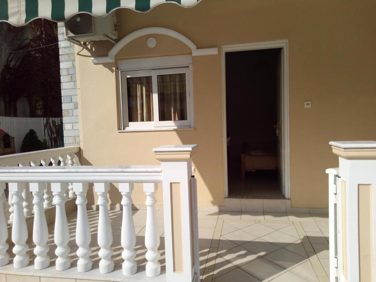 Hotel Exarhos Paralía Kültér fotó
