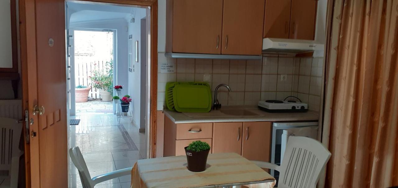 Hotel Exarhos Paralía Kültér fotó