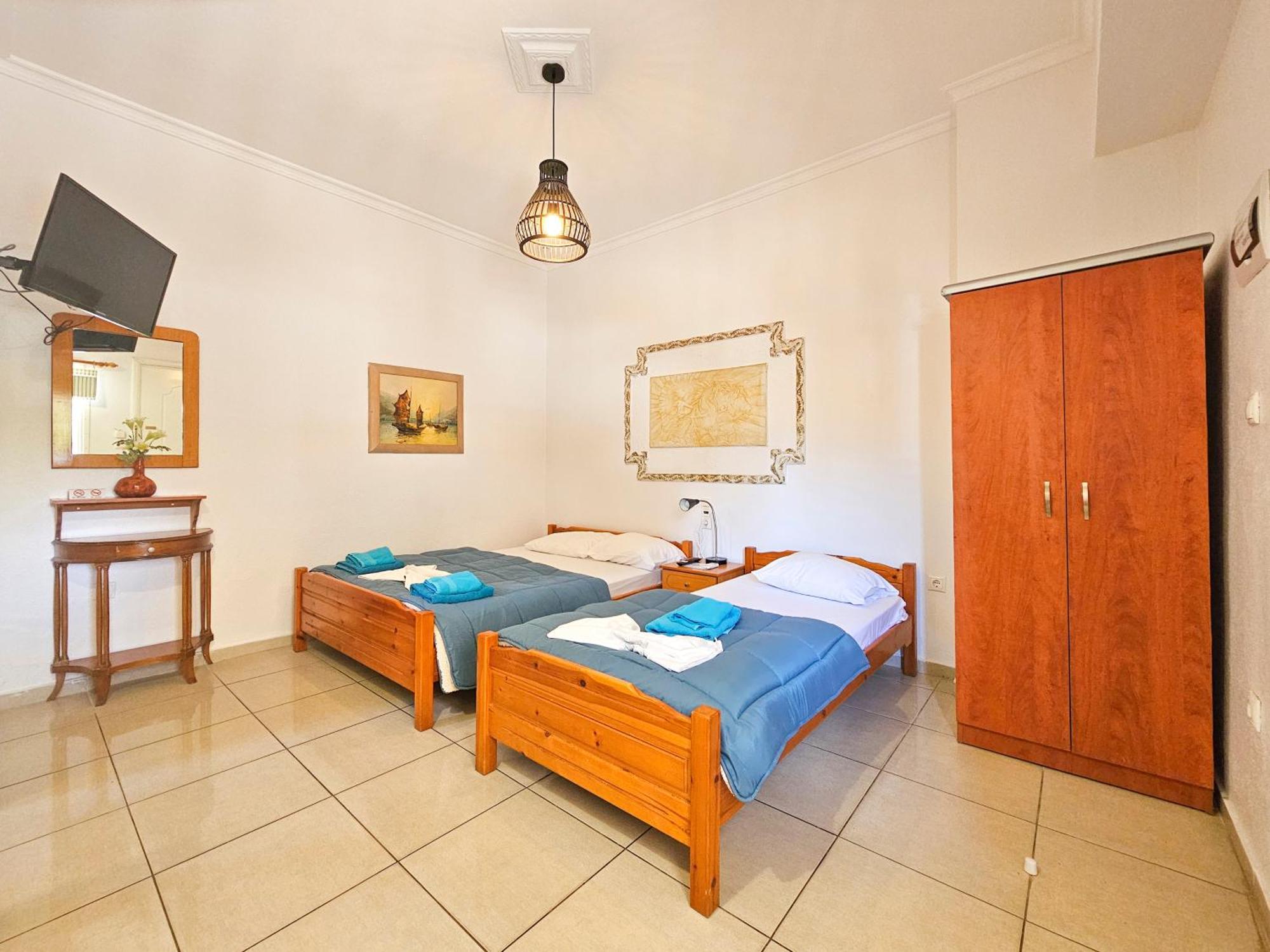 Hotel Exarhos Paralía Kültér fotó