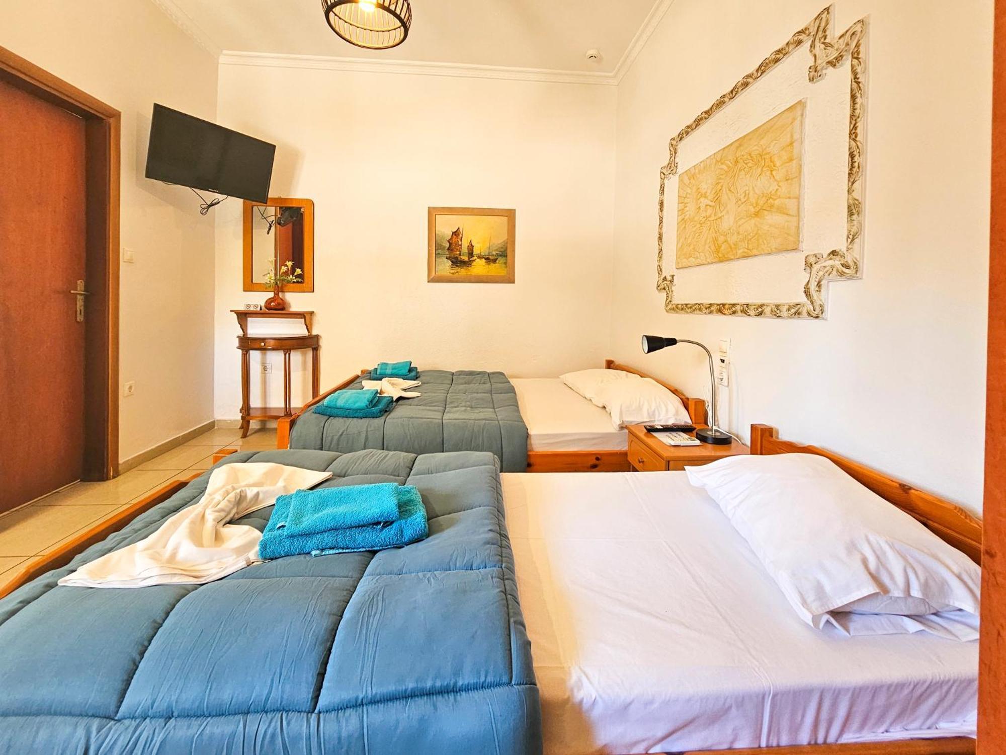 Hotel Exarhos Paralía Kültér fotó