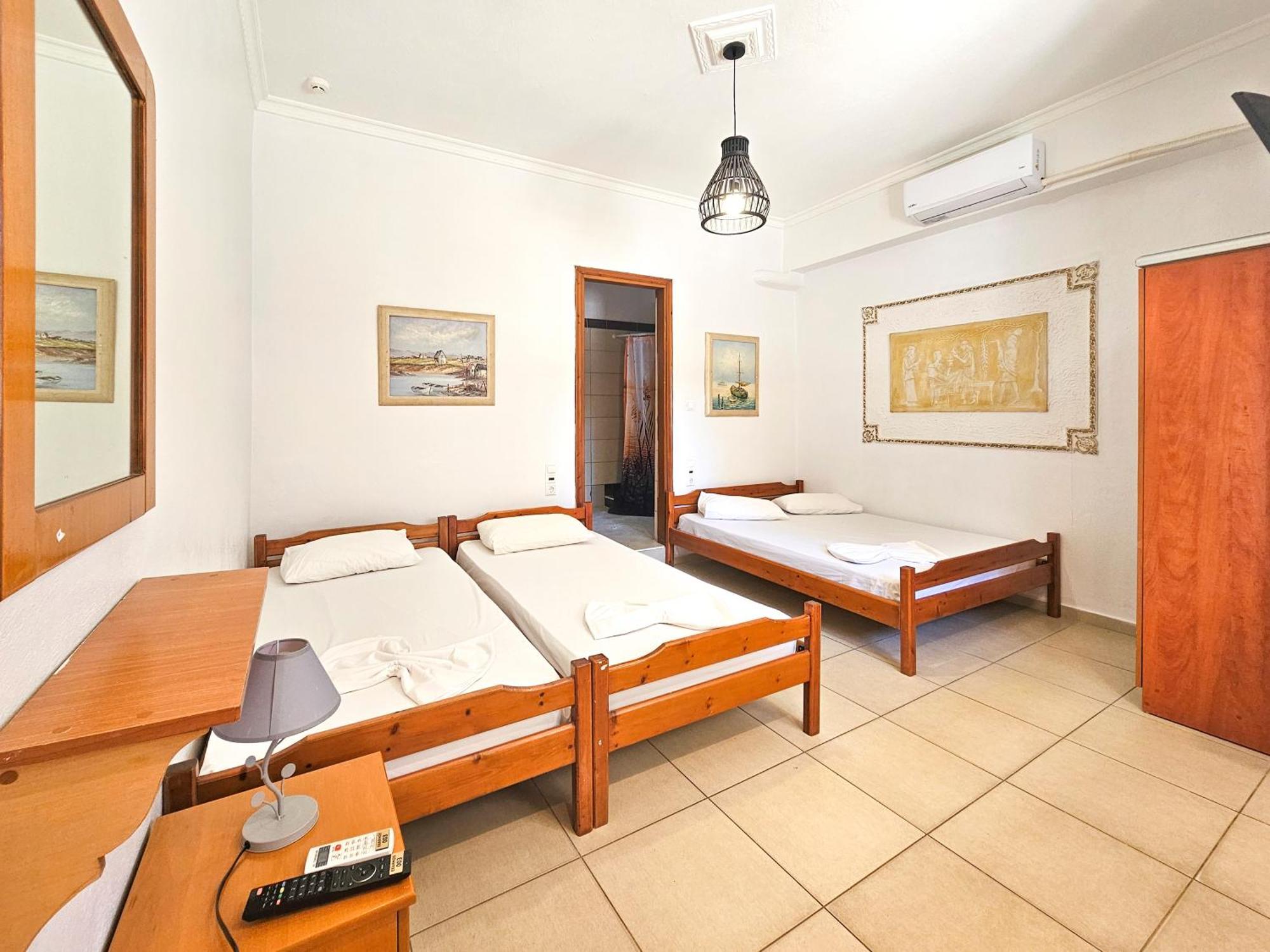 Hotel Exarhos Paralía Kültér fotó