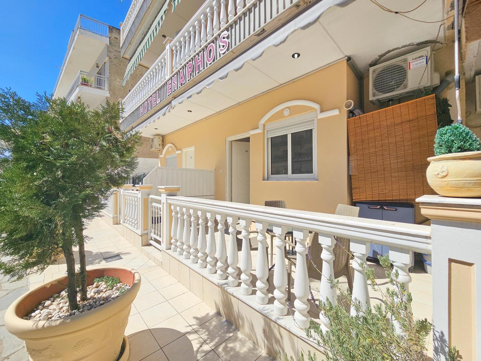 Hotel Exarhos Paralía Kültér fotó