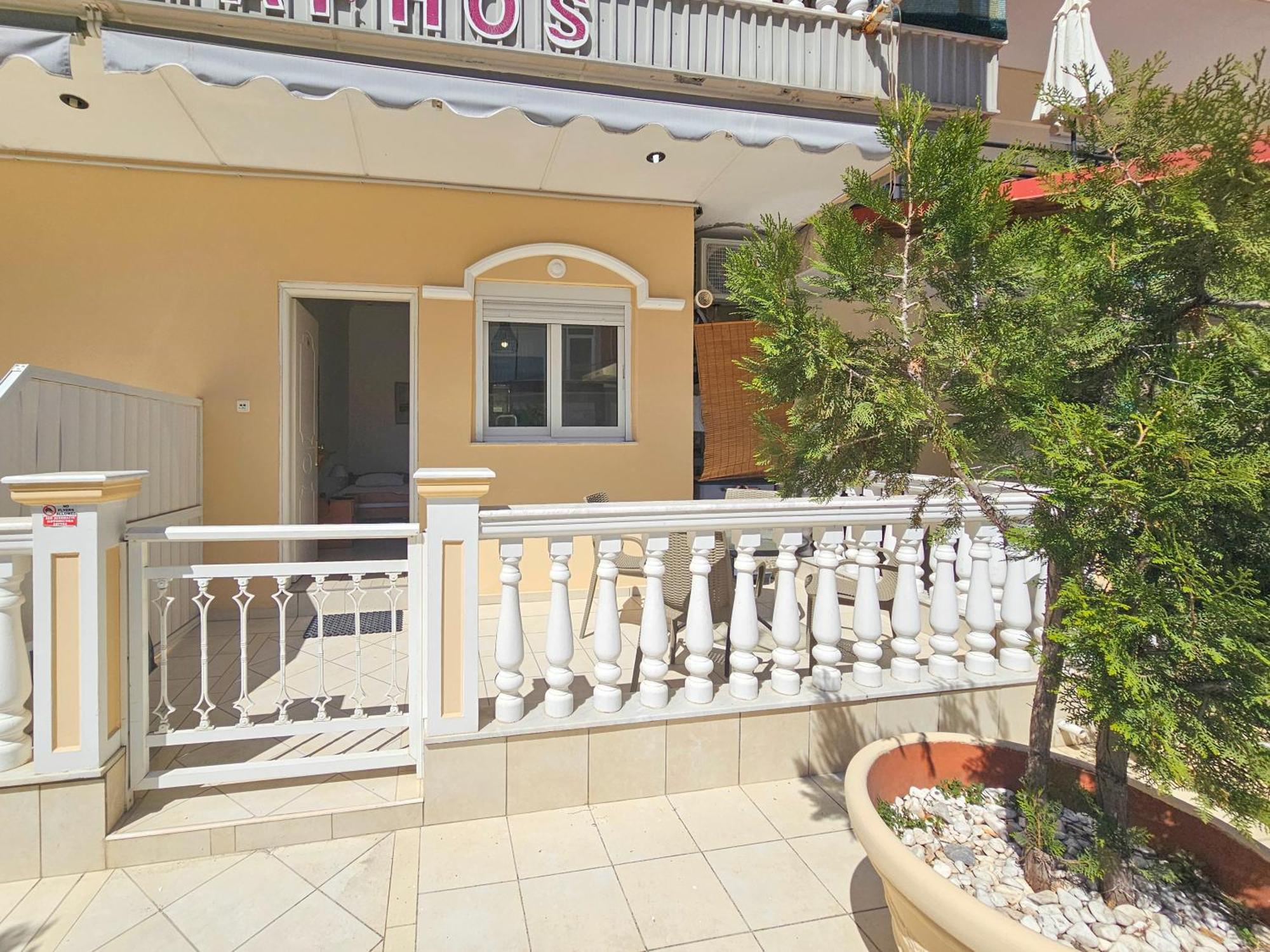 Hotel Exarhos Paralía Kültér fotó