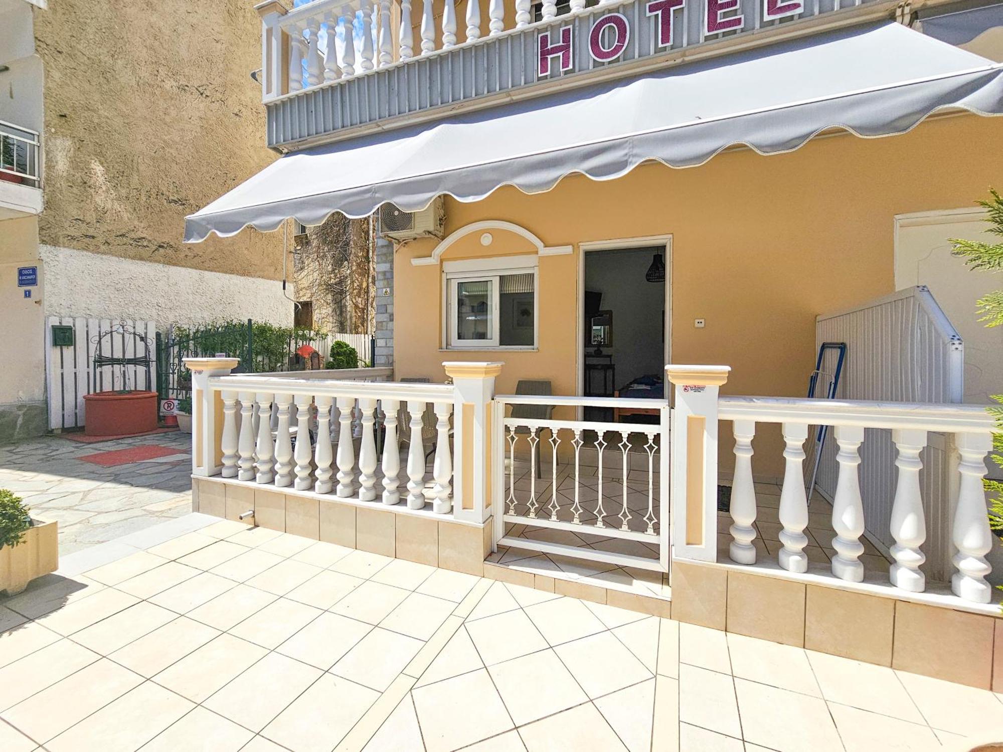 Hotel Exarhos Paralía Kültér fotó